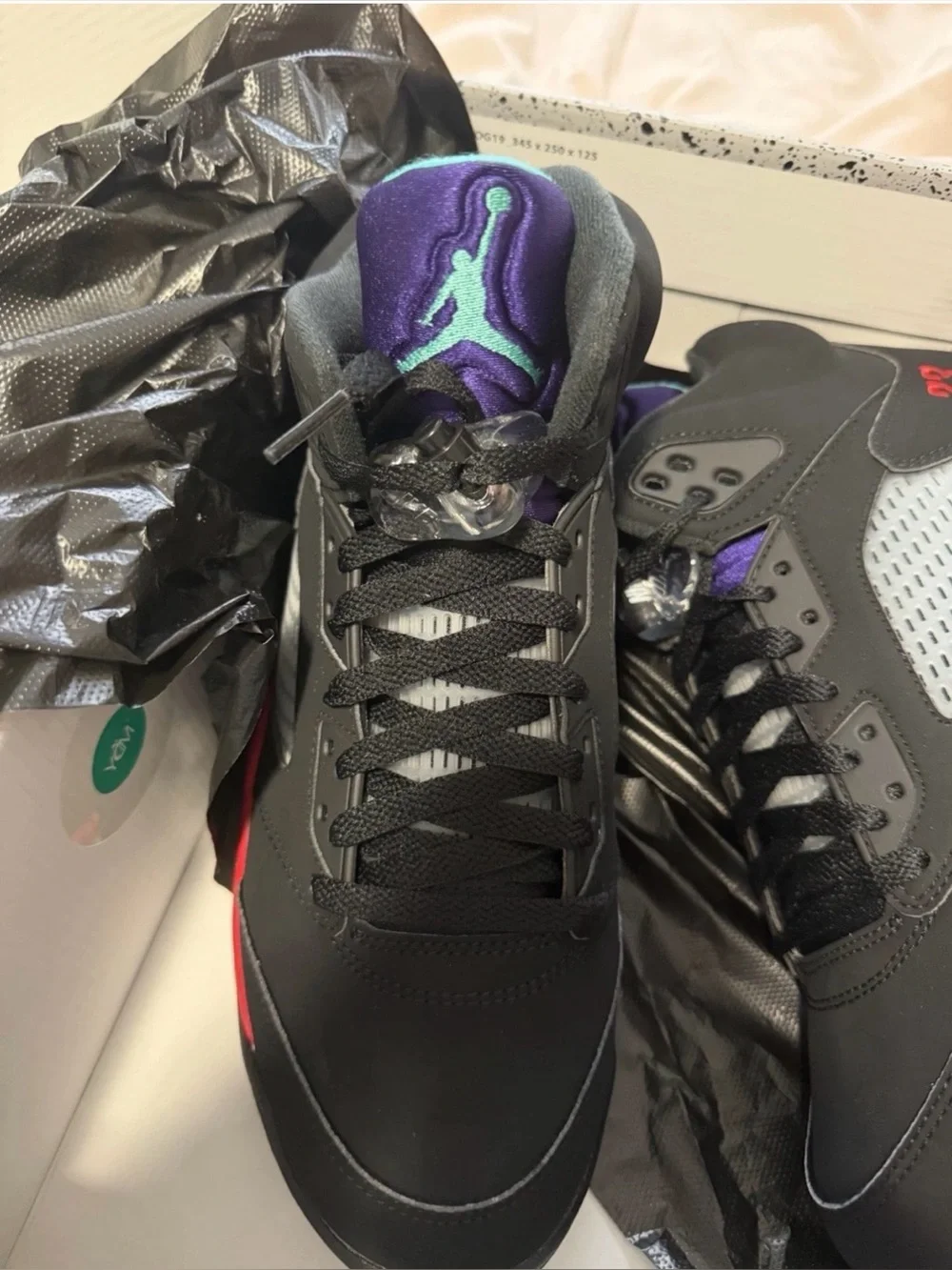 Men’s AIR JORDAN 5 RETRO CZ1786 Size 9